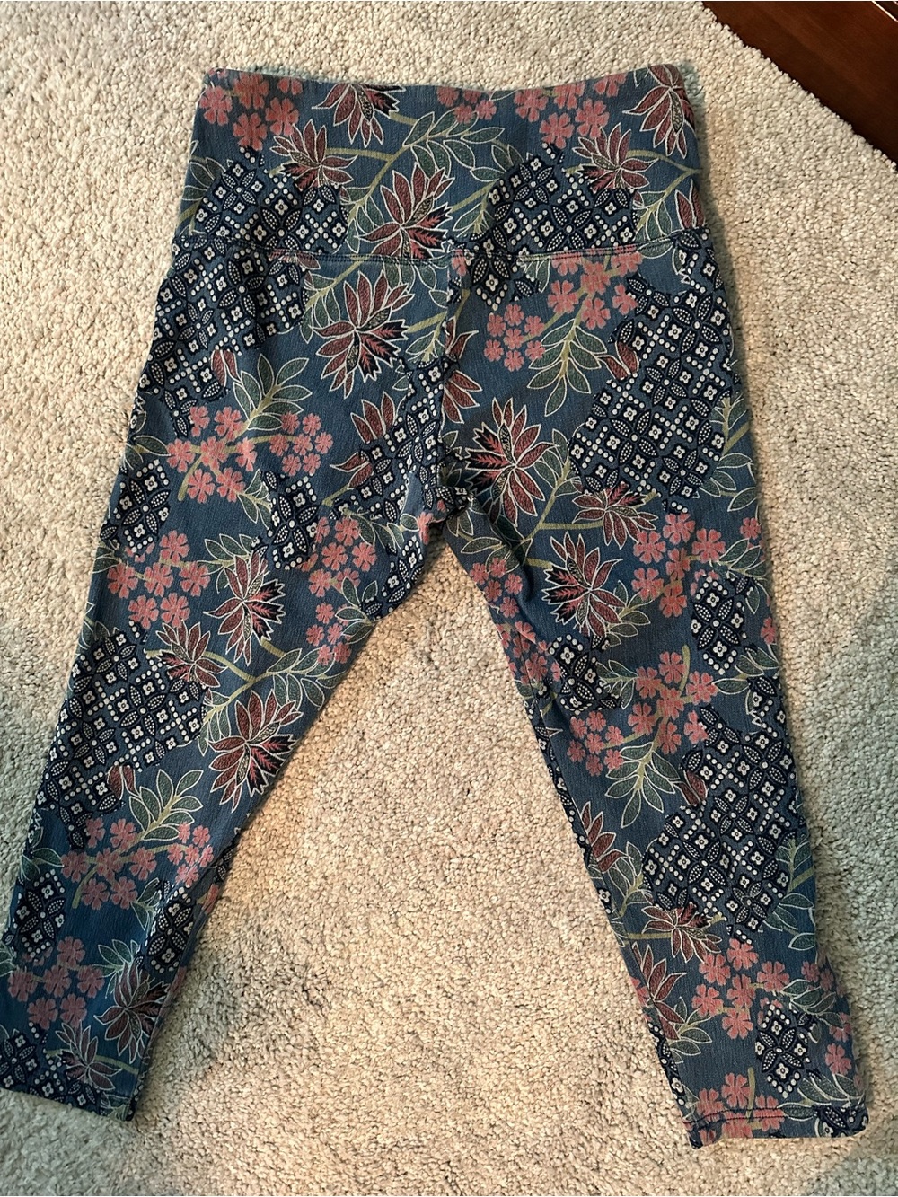 Suave brand Capri Floral Print Leggings in Denim Blue and Pink